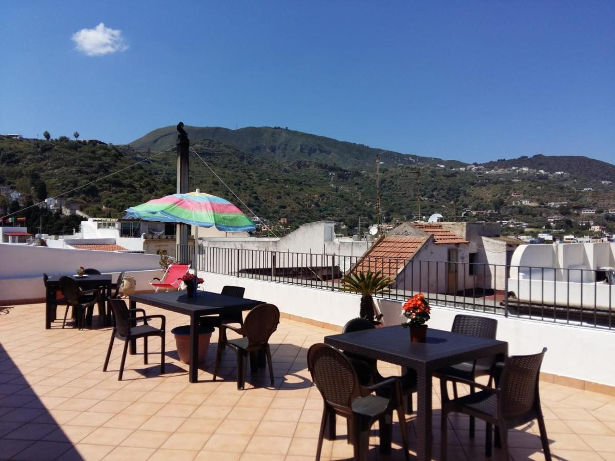 Lipari Centro Storico Flat 6 Mins From Portアパートメント エクステリア 写真